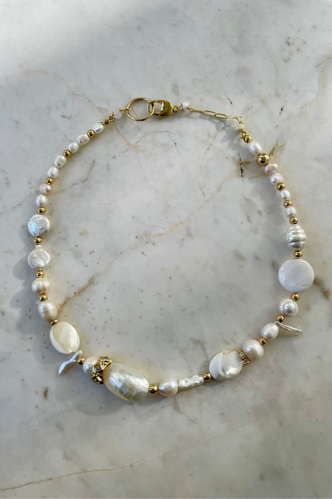 COASTAL TREASURE NECKLACE