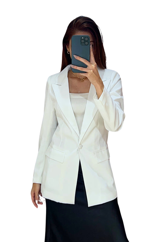 WHITE BLAZER