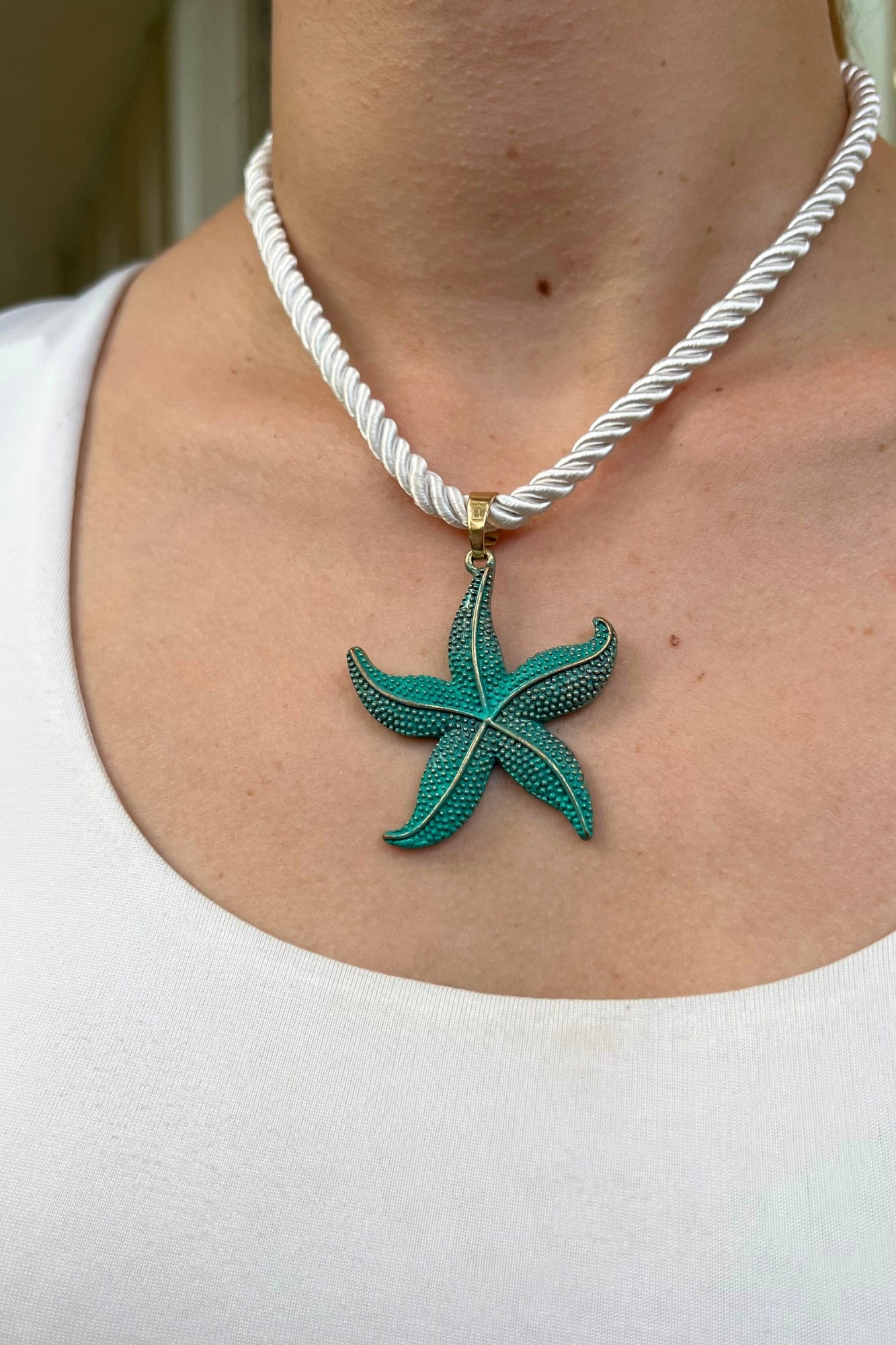 STARFISH NECKLACE