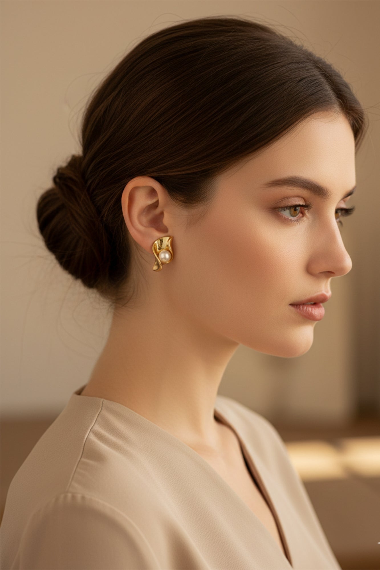 VENUS PEARL EARRINGS