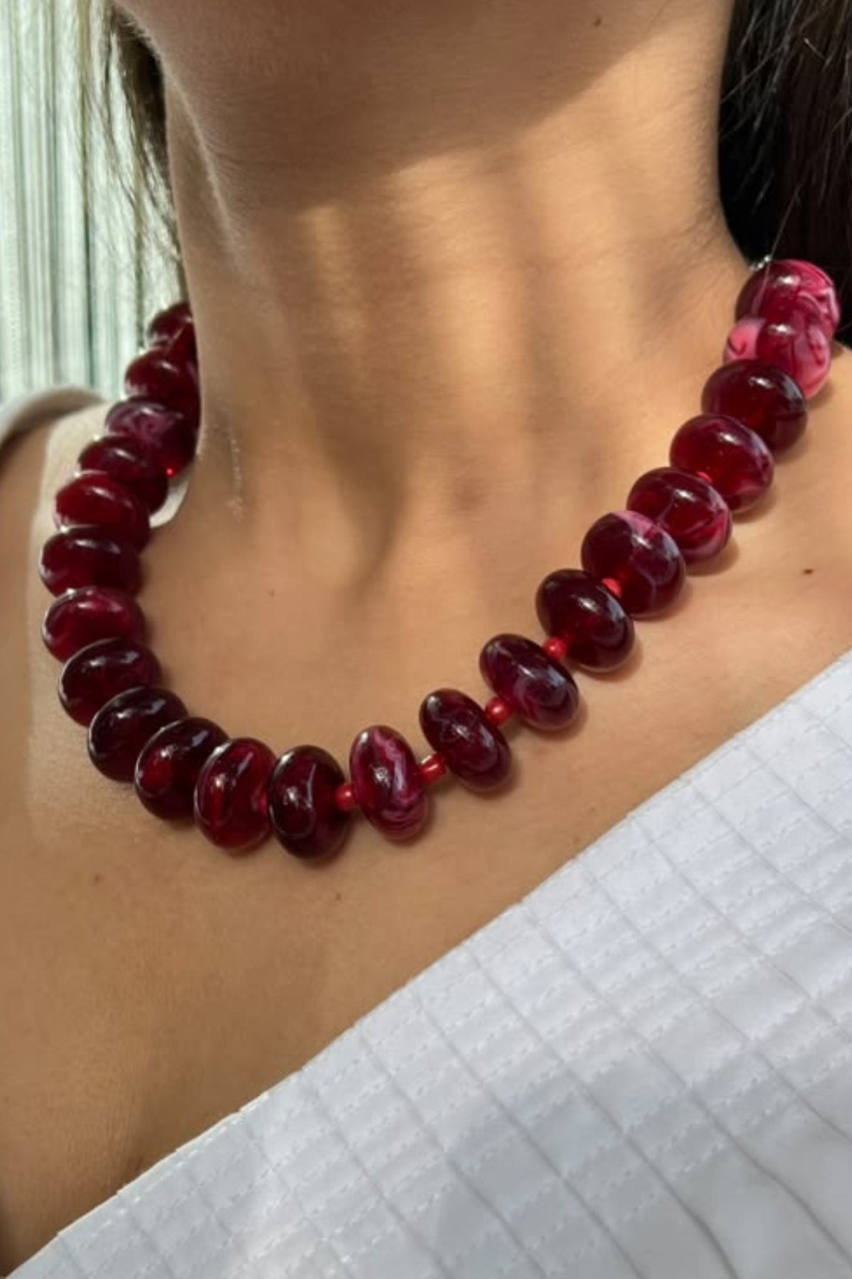 SCARLET DUSK NECKLACE