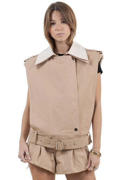 DOUBLE CONTRAST COLLAR VEST