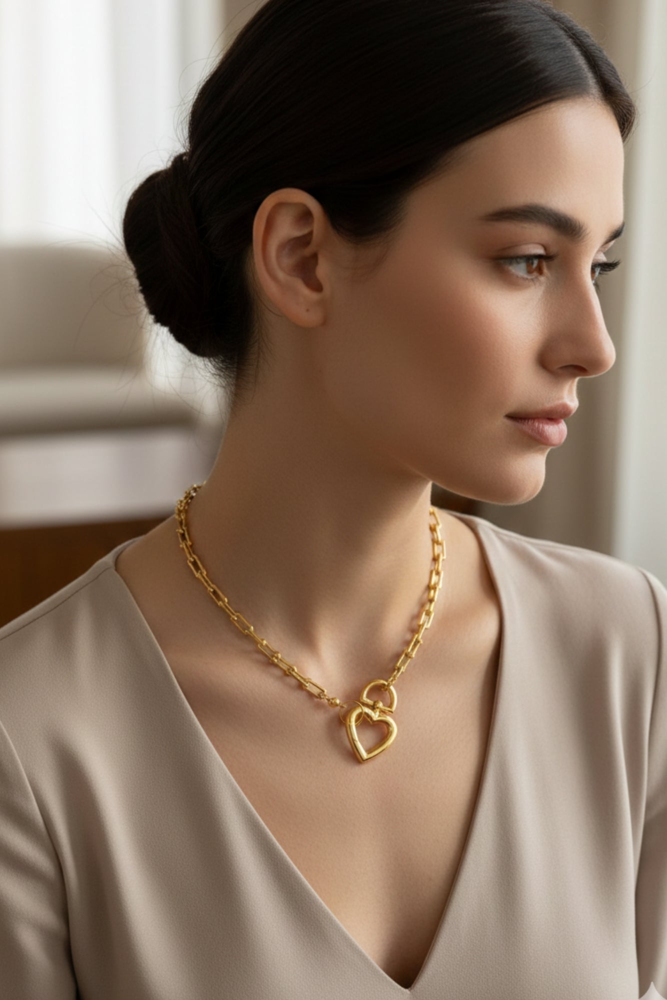 CHUNKY HEART NECKLACE