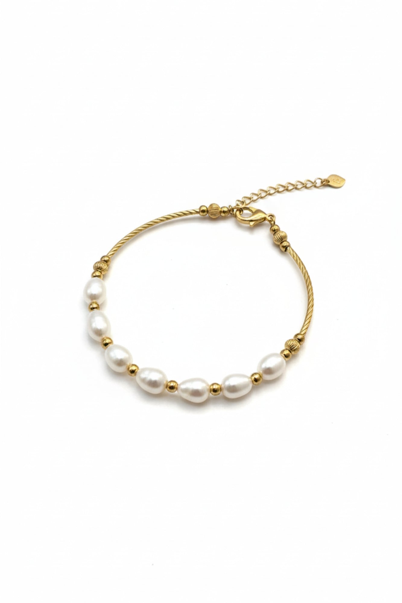 WHITE PEARLS BRACELET
