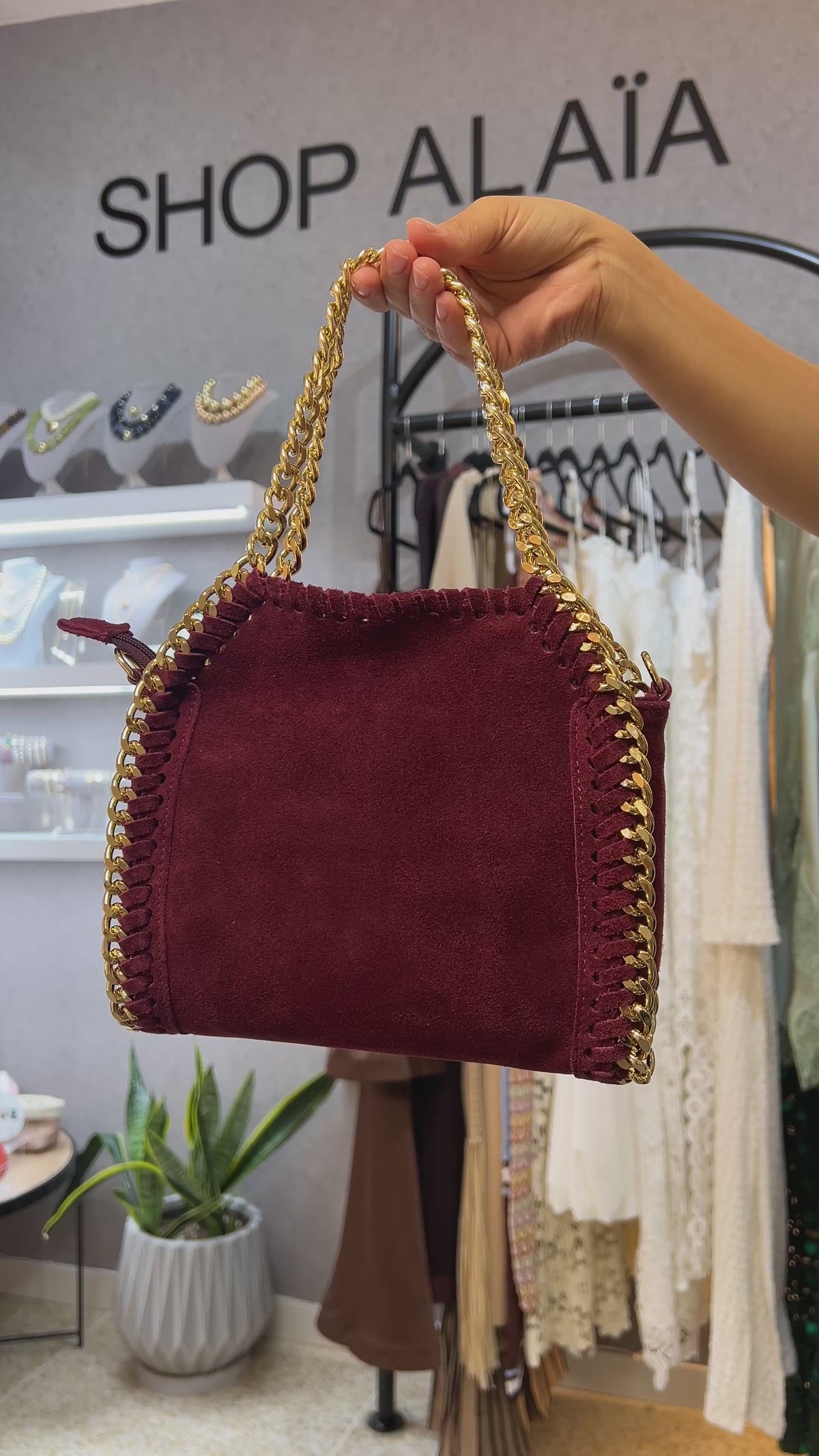 METALLIC TRIM HANDBAG - RED