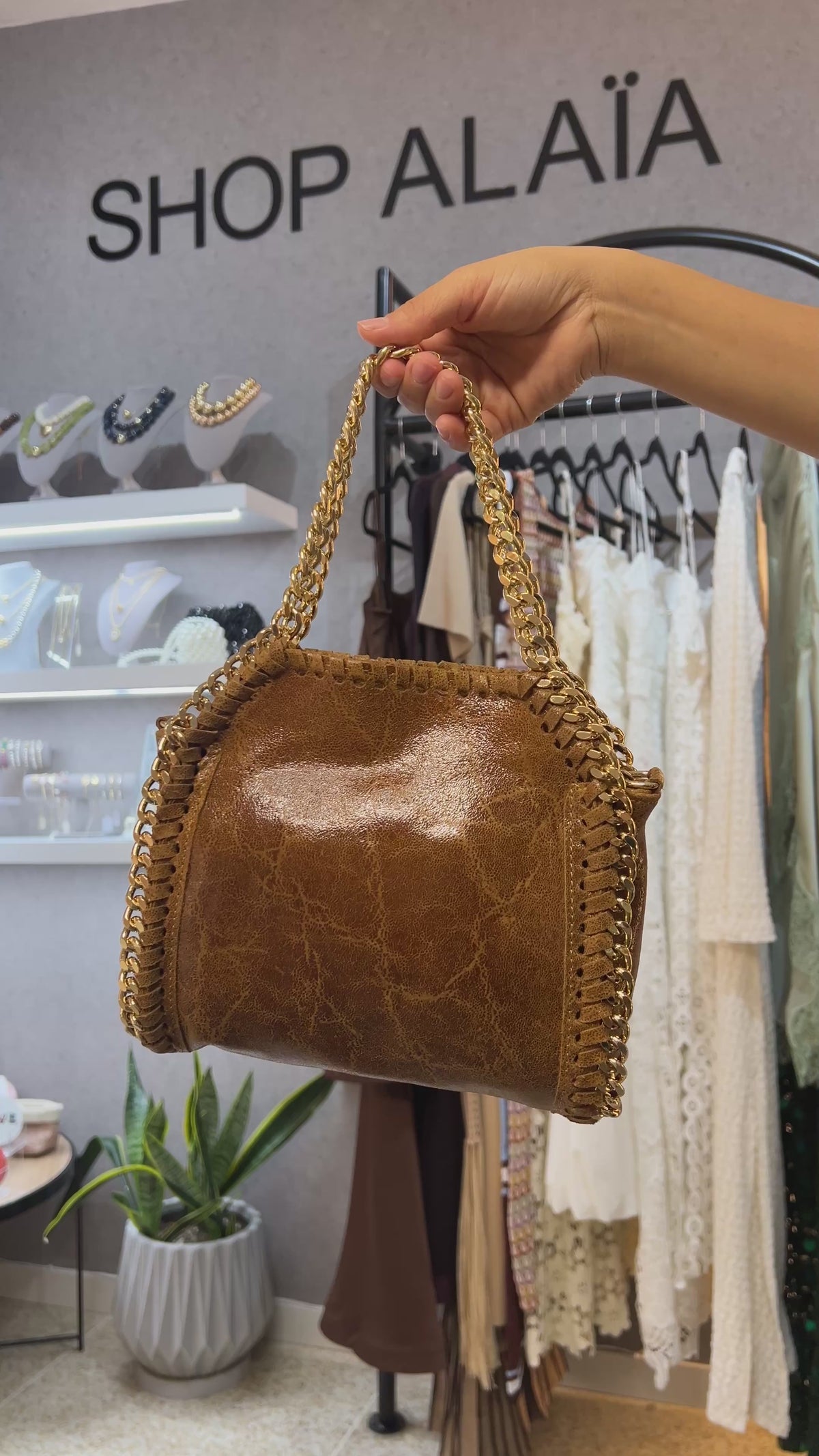 METALLIC TRIM HANDBAG - ORANGE