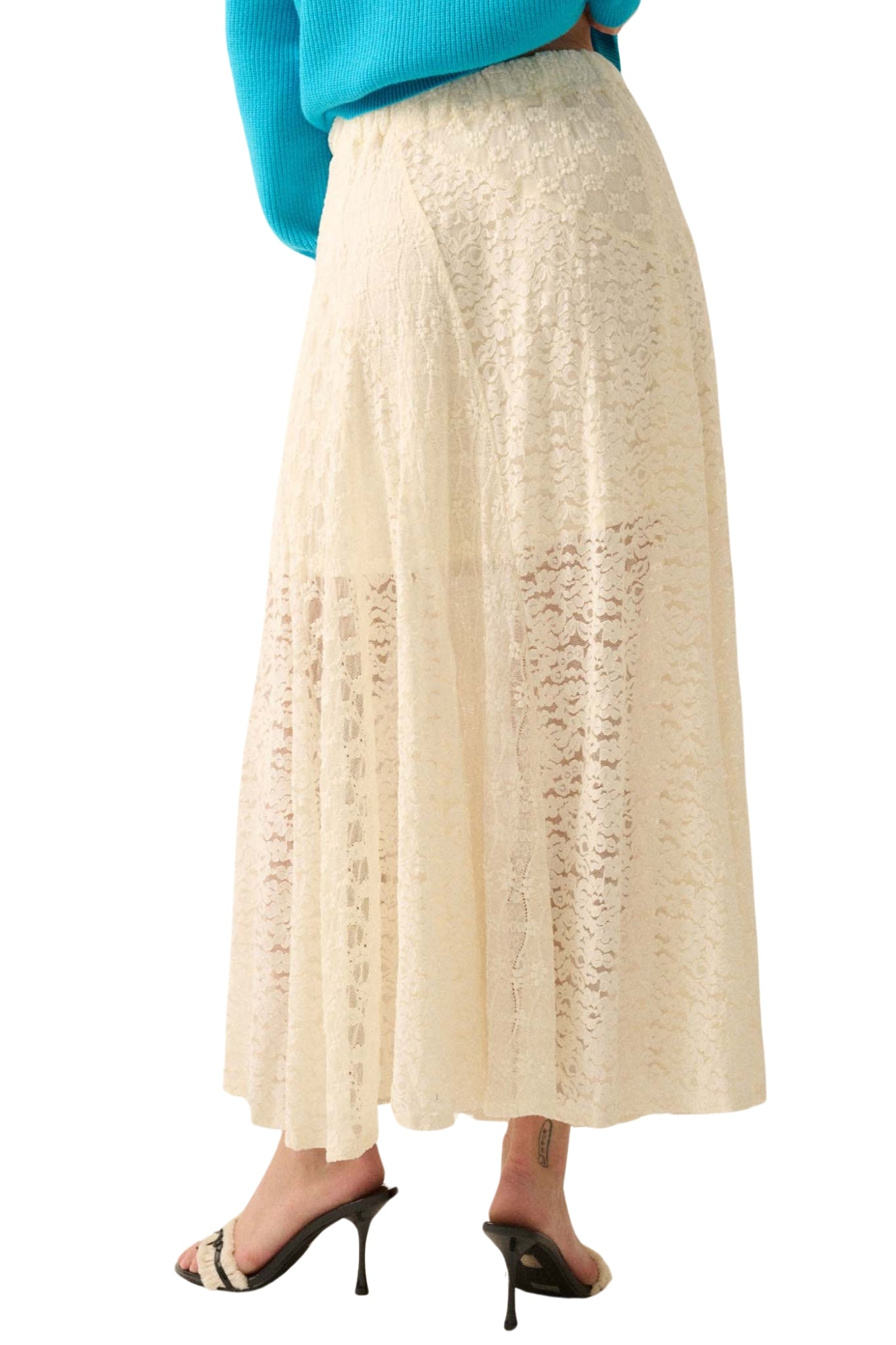 DELICATE LACE SKIRT
